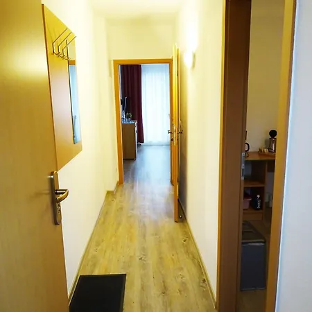 ゲストハウス Duenenhaus