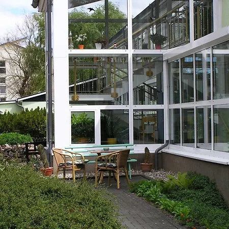 Duenenhaus 3*